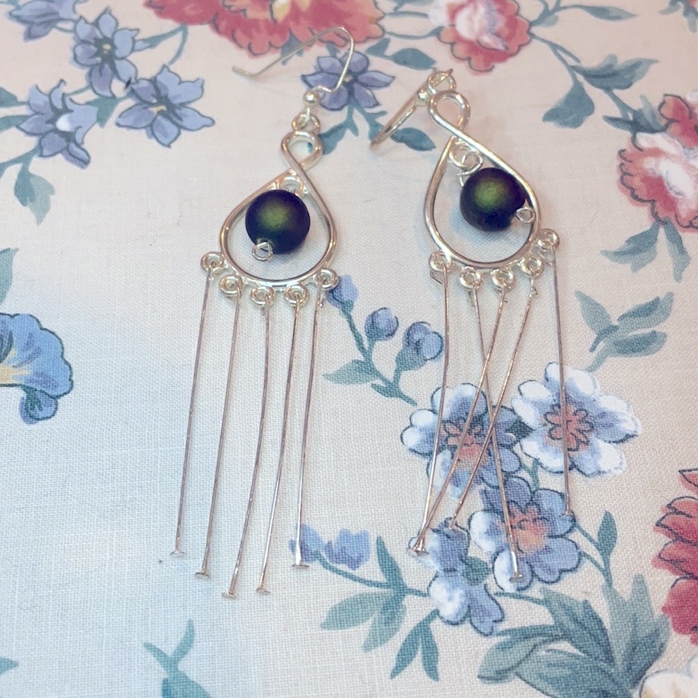 New handmade light weight silver and green dangle drop earrings